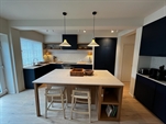 4 (KEUVEL H/Keuvel House)